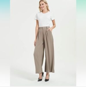 NWT Tronjori High Waisted Wide Leg Pant